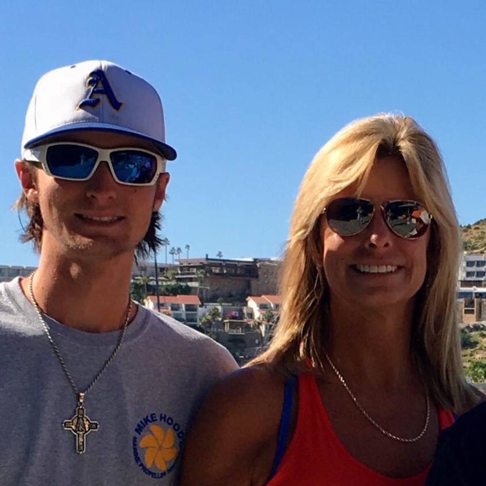 Meet your Posher, Helen